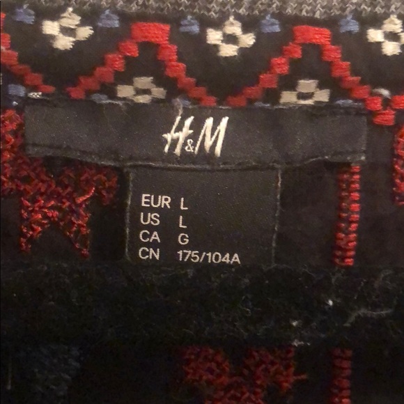 H&M Aztec Sweater - Picture 4 of 5